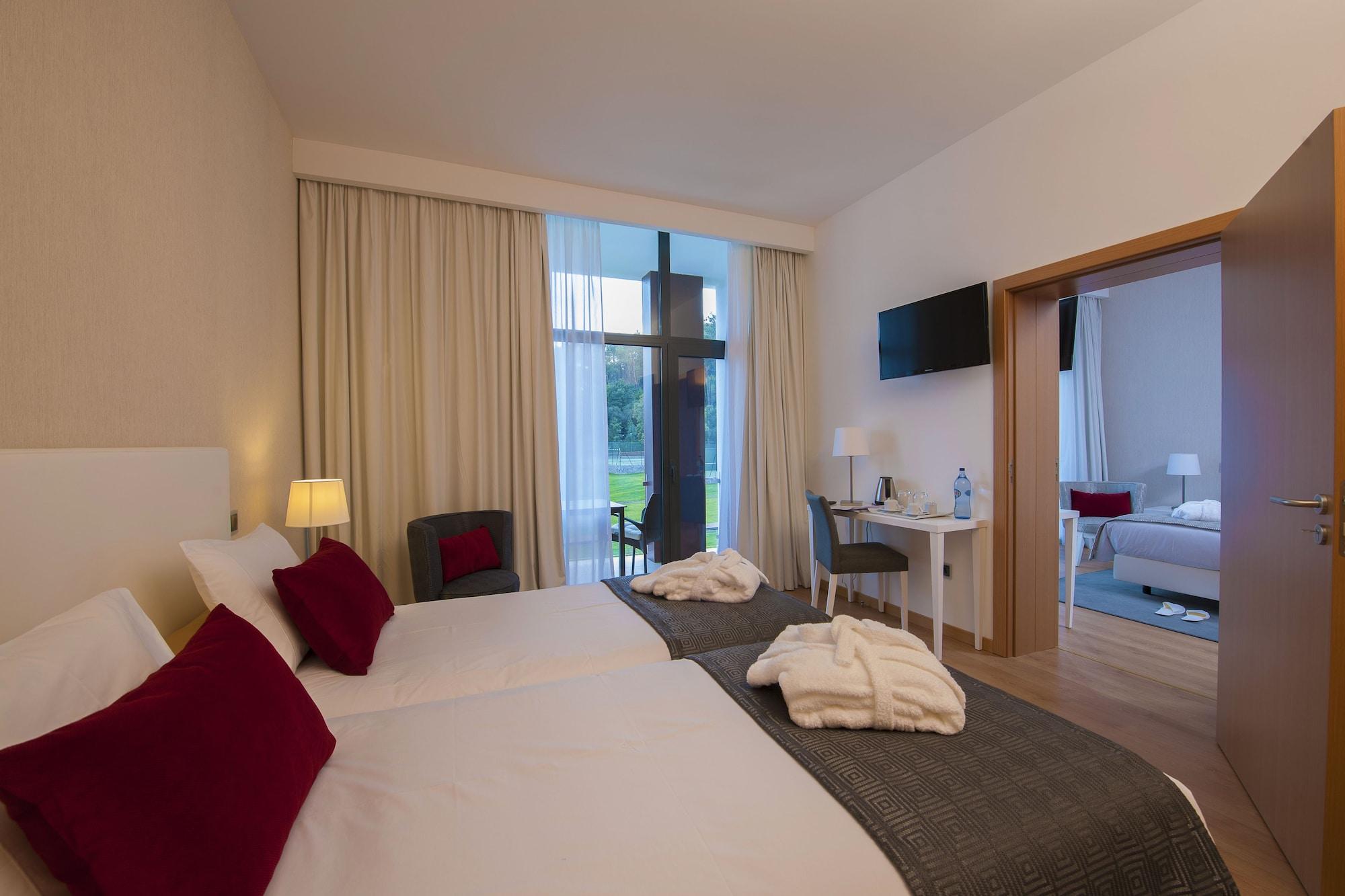 Hotel Parque Serra Da Lousa มิรานดา โด คอร์โว ภายนอก รูปภาพ
