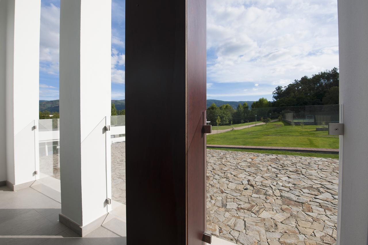 Hotel Parque Serra Da Lousa มิรานดา โด คอร์โว ภายนอก รูปภาพ